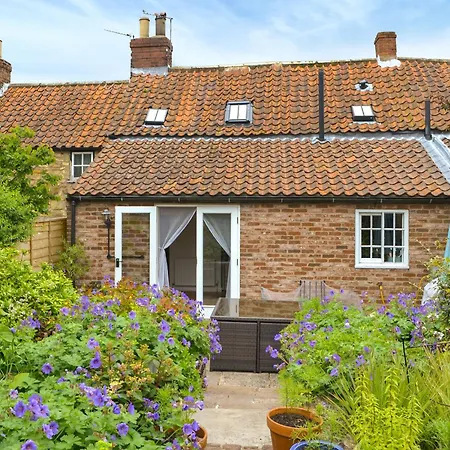 Yew Tree * Burythorpe